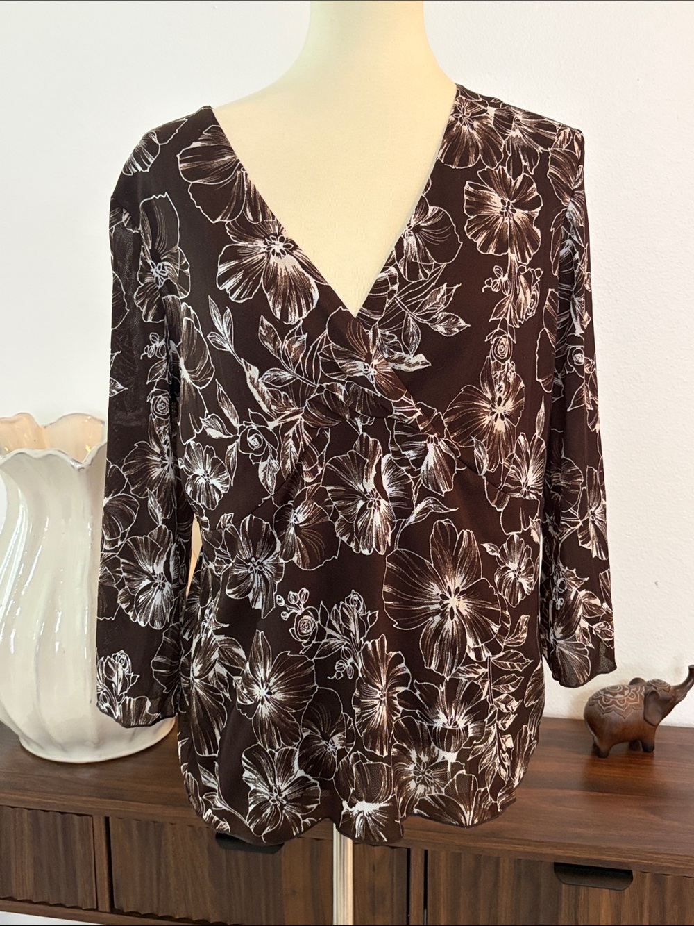 Nine & Co. Brown Floral V-Neck Blouse